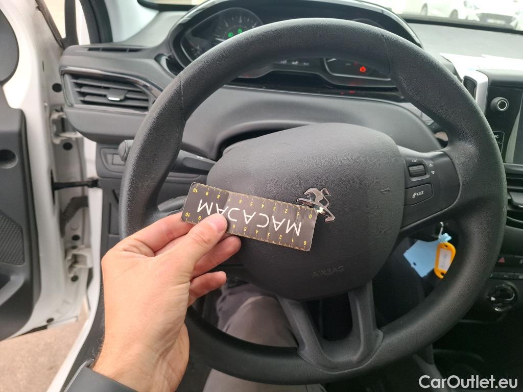  Peugeot  208  Affaire Premium Pack 1.5 HDi 100CV BVM5 E6dT #24