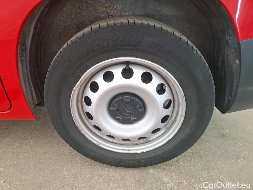  Citroen  Berlingo  Fourgon Driver M 650 1.2 PureTech 130CV BVA8 E6d #38