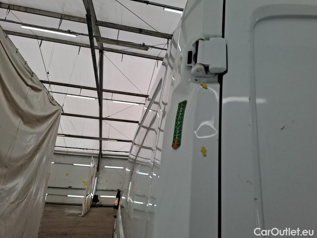  Ford  Transit FORD  2019 4P Fourgon tôlé 2.0 ECOB 105 310 L3H2 FWD TREND BUSINESS #15