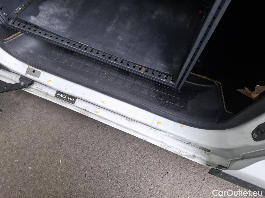  Citroen  Jumpy  Fourgon Club M 2.0 BlueHDi 120CV BVM6 E6d #44