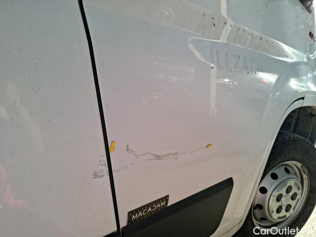  Fiat  Ducato  SC VU 2p Châssis cabine 35 L 23 Multijet 130 Pack Pro Nav / HAYON HS
 #4
