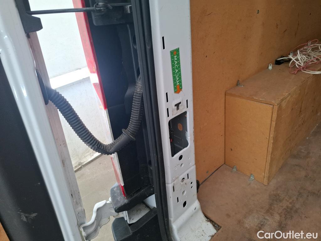  Ford  Transit FORD  2019 4P Fourgon tôlé 2.0 ECOB 105 310 L3H2 FWD TREND BUSINESS #31