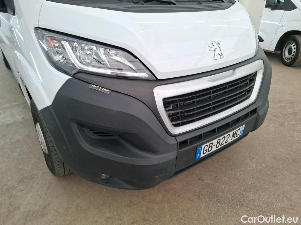  Peugeot  Boxer PEUGEOT  / 2014 / 4P / Fourgon tôlé BlueHDi 140 S&S ASPHALT 330 L2H2 #25