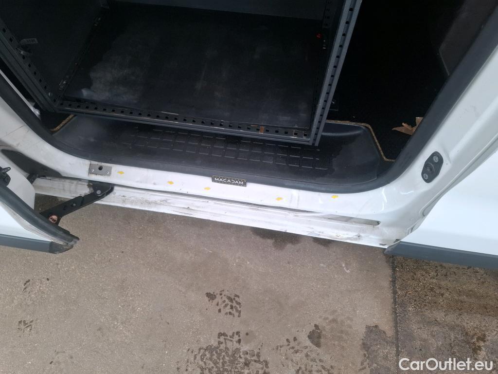  Citroen  Jumpy  Fourgon Club M 2.0 BlueHDi 120CV BVM6 E6d #29