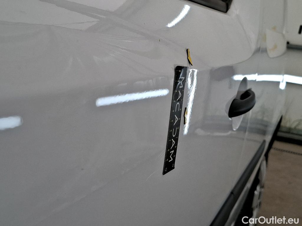  Renault  Kangoo  Express / 2013 / 3P / Fourgonnette Electric Confort Achat Integral - 19 #30