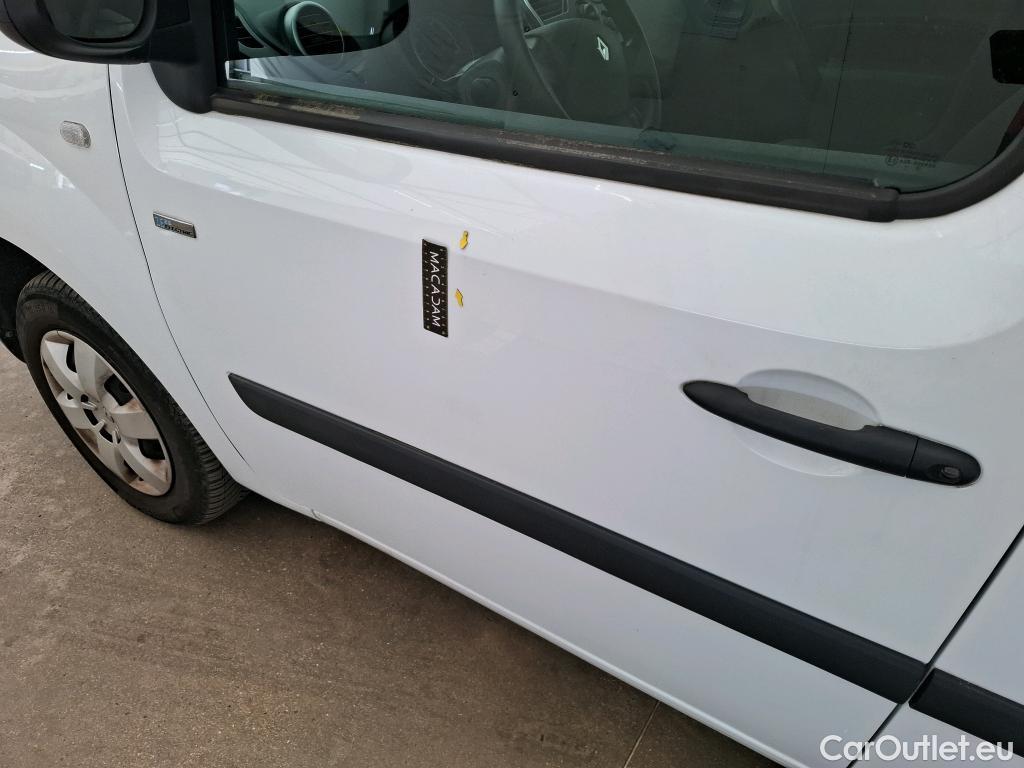  Renault  Kangoo  Express / 2013 / 3P / Fourgonnette Electric Confort Achat Integral - 19 #29