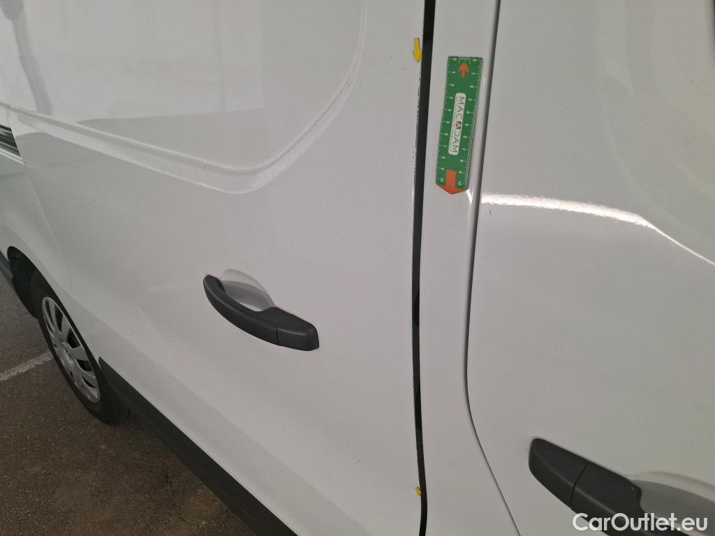  Renault  Trafic RENAULT  VU 4p Fourgon FG GCF L1H1 1000 dCi 95 E6 #38