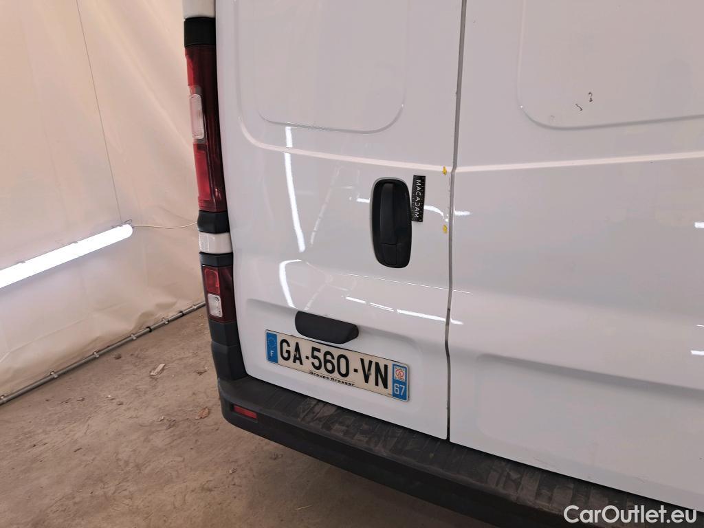  Renault  Trafic RENAULT  / 2019 / 4P / Fourgon tole NV FG GCF L2H2 1200 Energy dCi 145 #15