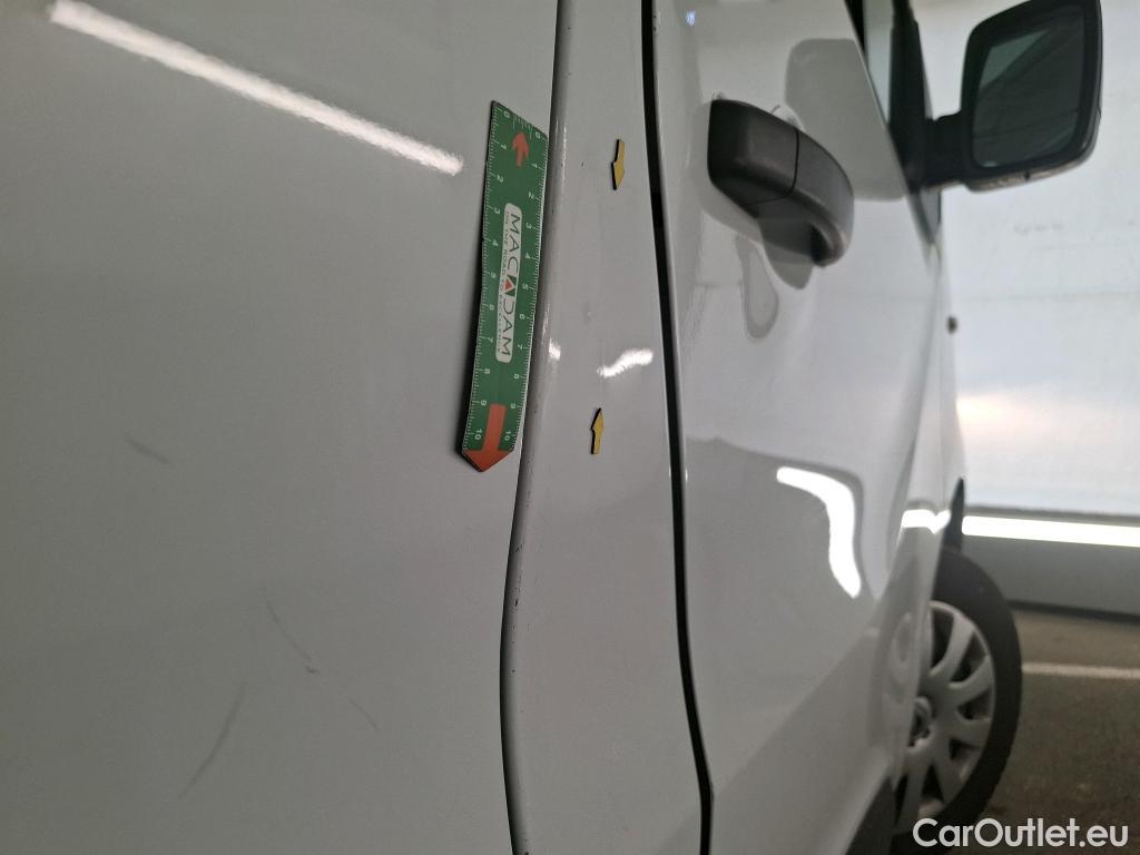  Renault  Trafic RENAULT  VU 4p Fourgon FG GCF L1H1 1000 dCi 95 E6 #55
