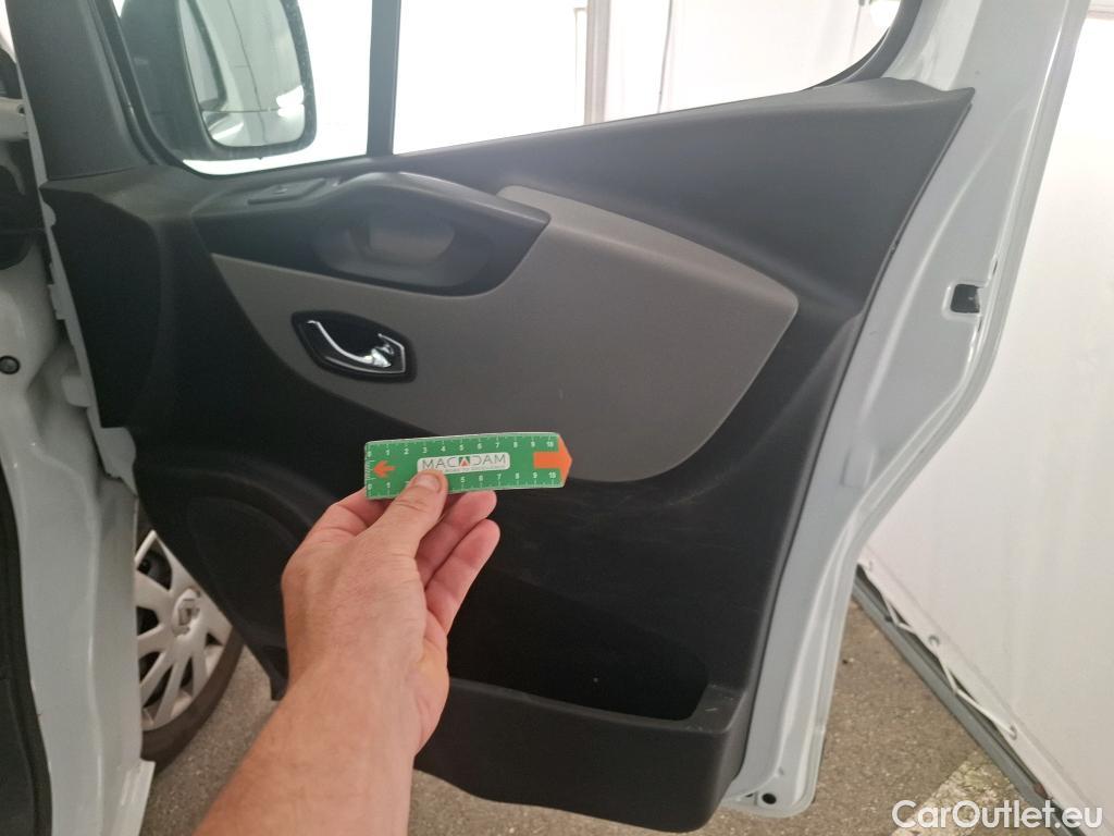  Renault  Trafic RENAULT  VU 4p Fourgon FG GCF L1H1 1000 dCi 95 E6 #66