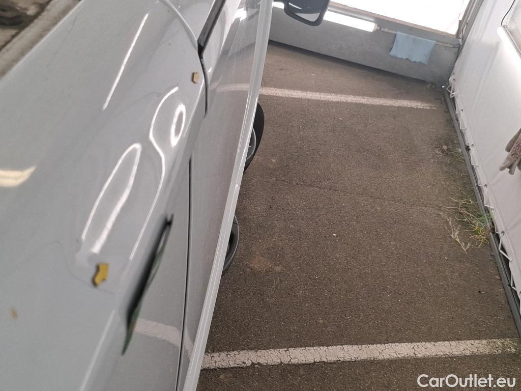  Renault  Trafic RENAULT  VU 4p Fourgon FG GCF L1H1 1000 dCi 95 E6 #7