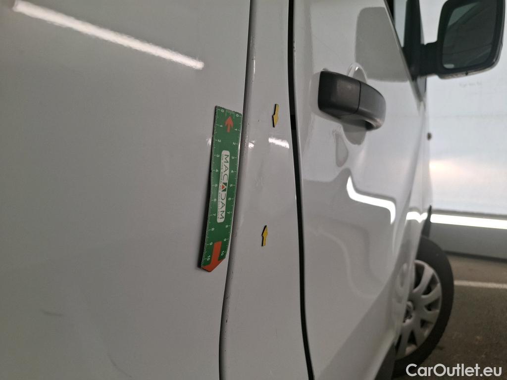  Renault  Trafic RENAULT  VU 4p Fourgon FG GCF L1H1 1000 dCi 95 E6 #56