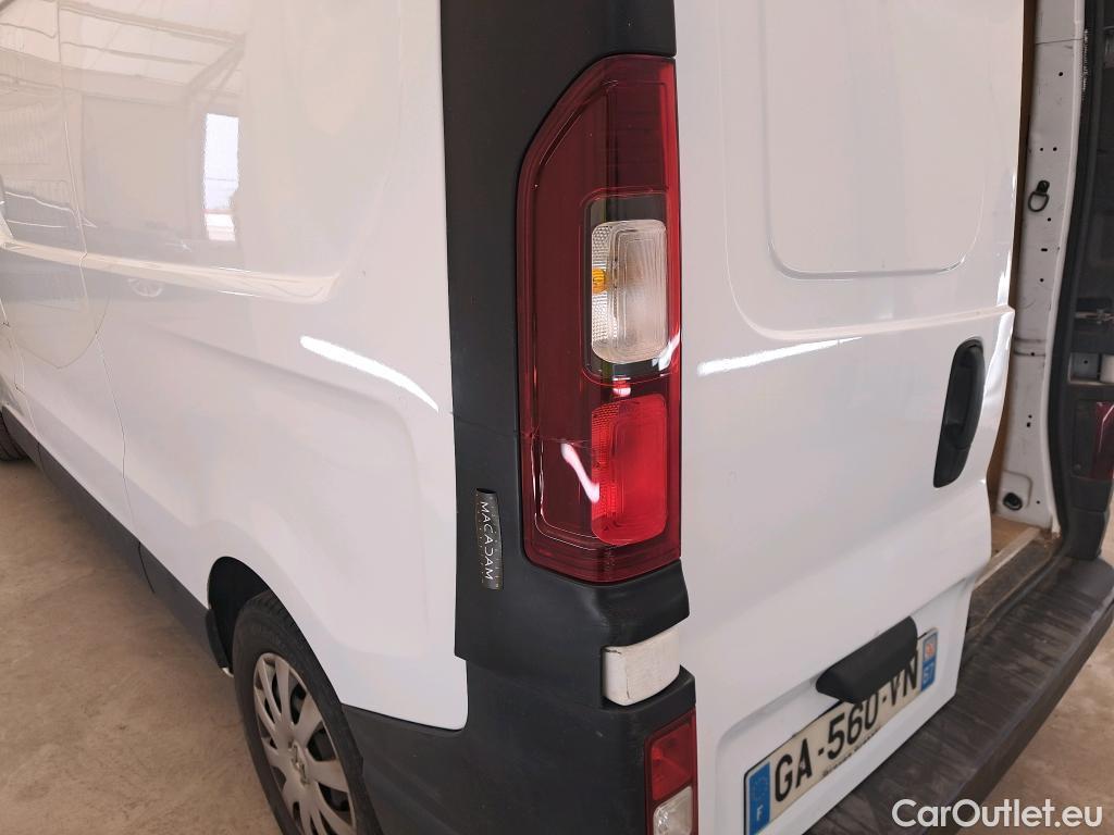  Renault  Trafic RENAULT  / 2019 / 4P / Fourgon tole NV FG GCF L2H2 1200 Energy dCi 145 #22