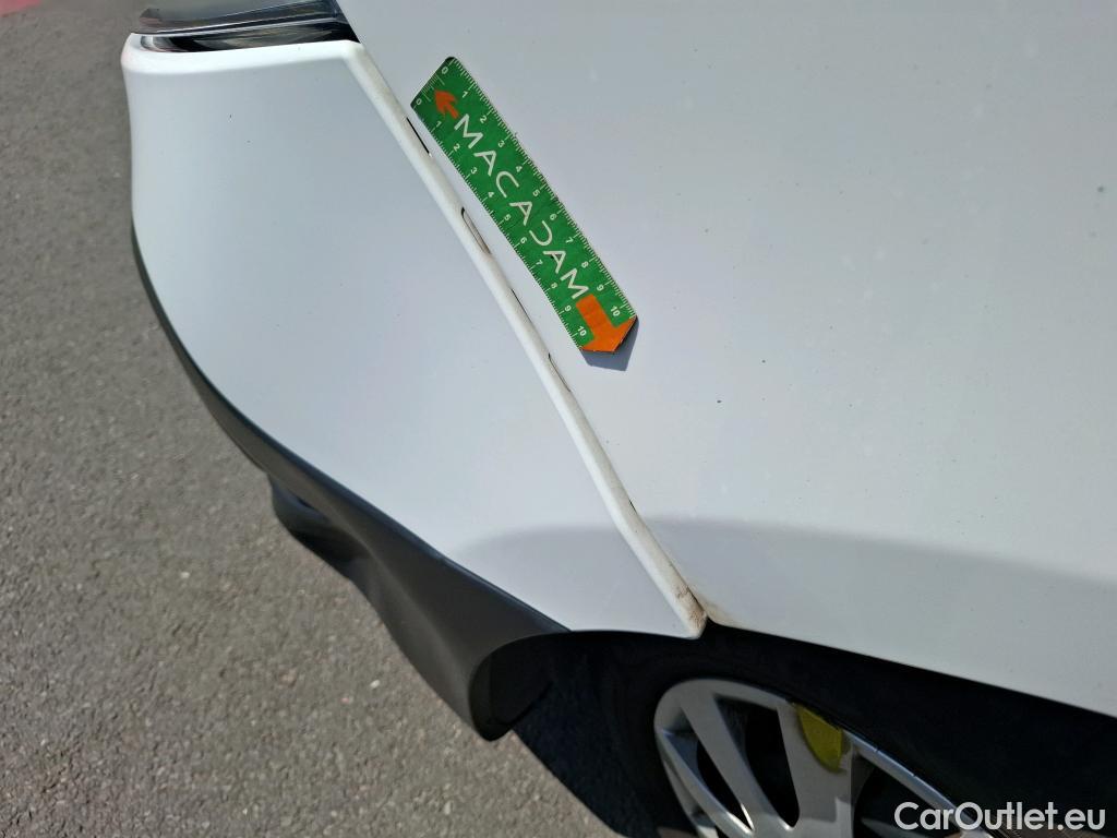  Renault  Trafic RENAULT  / 2014 / 4P / Fourgon tôlé &FG GCF L1H1 1200 dCi 95 E6 #8