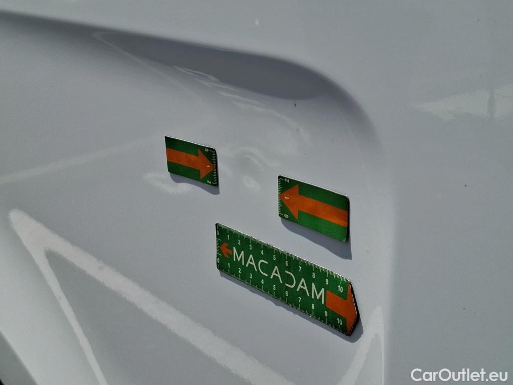  Renault  Trafic RENAULT  / 2014 / 4P / Fourgon tôlé &FG GCF L1H1 1200 dCi 95 E6 #17