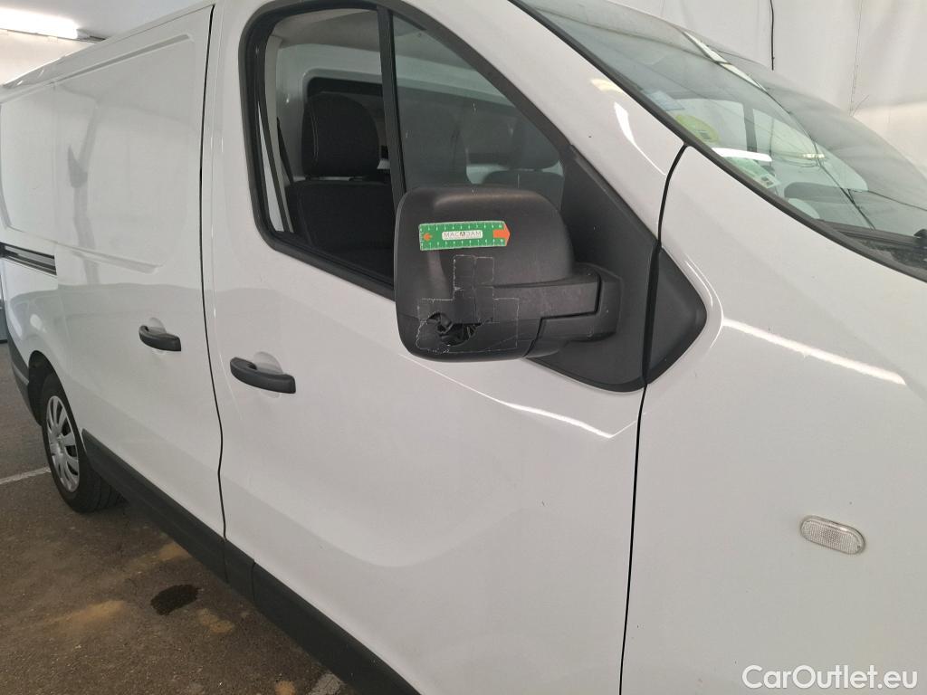  Renault  Trafic RENAULT  VU 4p Fourgon FG GCF L1H1 1000 dCi 95 E6 #82