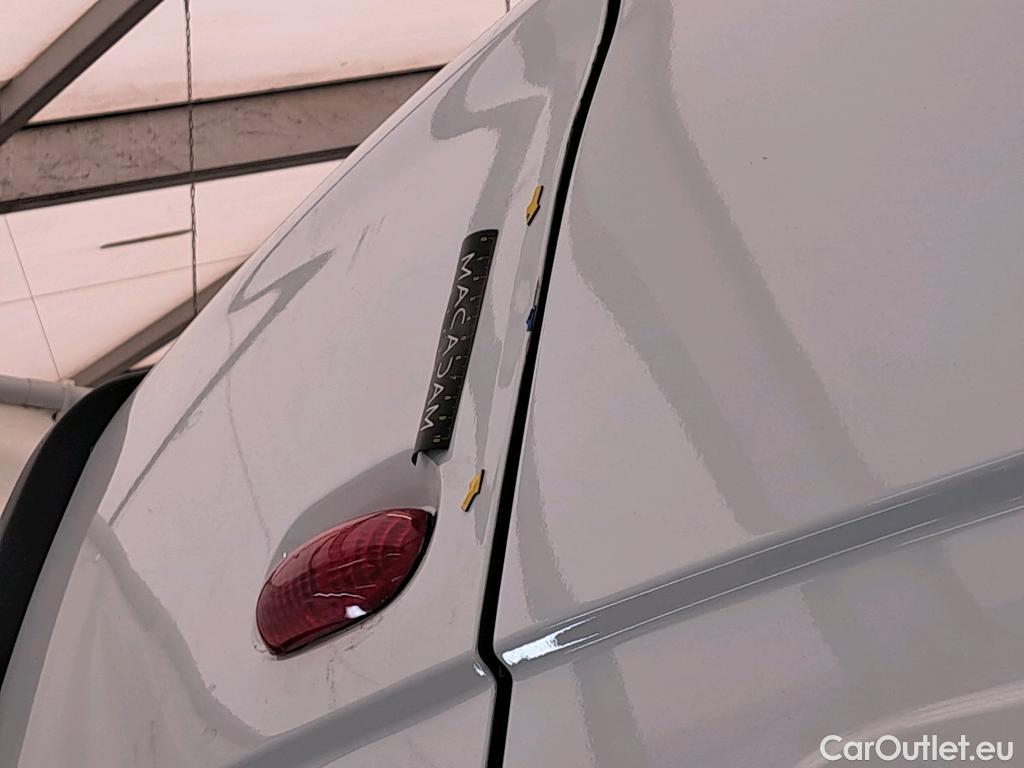  Renault  Trafic RENAULT  / 2019 / 4P / Fourgon tole NV FG GCF L2H2 1200 Energy dCi 145 #14