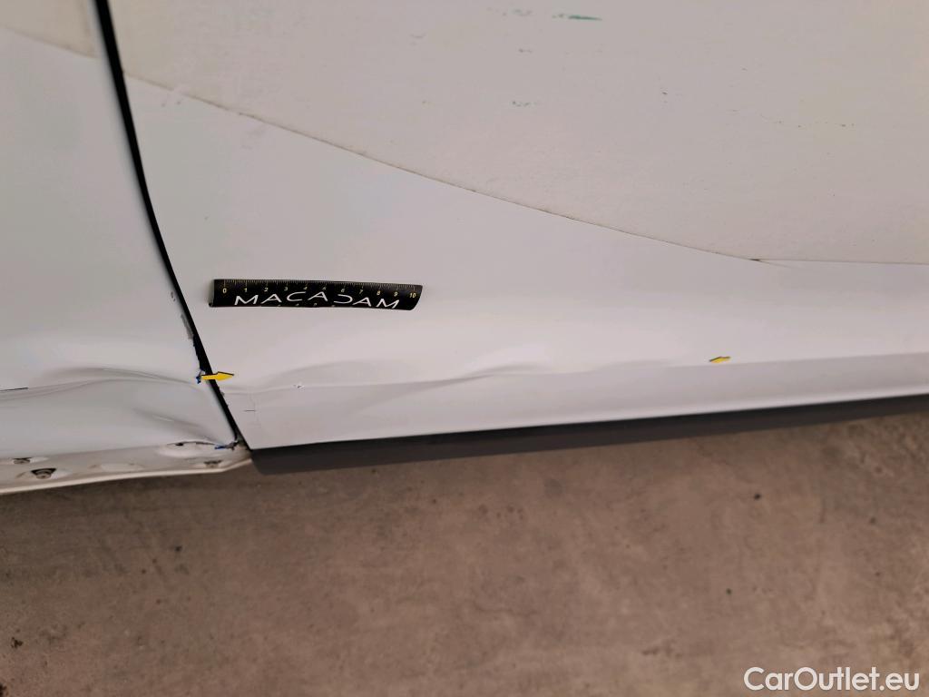  Renault  Trafic RENAULT  / 2019 / 4P / Fourgon tole NV FG GCF L2H2 1200 Energy dCi 145 #8