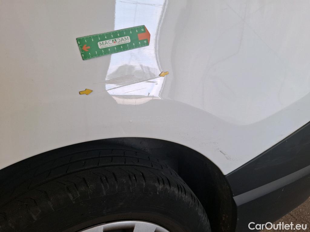  Renault  Trafic RENAULT  VU 4p Fourgon FG GCF L1H1 1000 dCi 95 E6 #15
