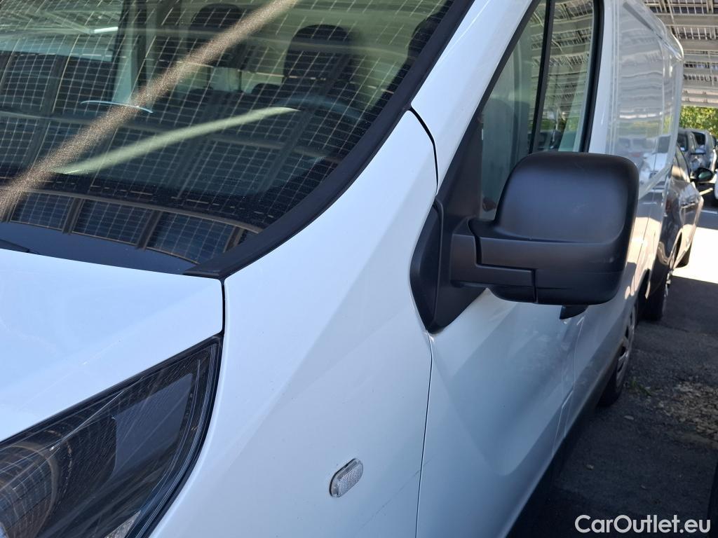  Renault  Trafic RENAULT  / 2014 / 4P / Fourgon tôlé &FG GCF L1H1 1200 dCi 95 E6 #62
