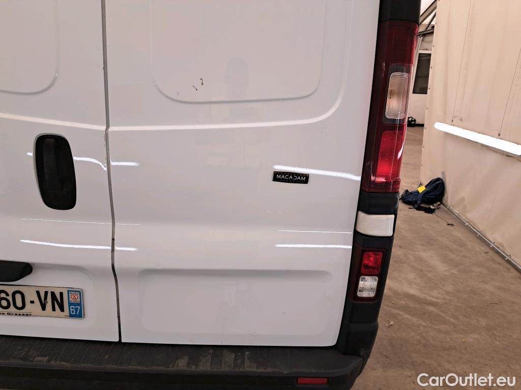  Renault  Trafic RENAULT  / 2019 / 4P / Fourgon tole NV FG GCF L2H2 1200 Energy dCi 145 #31