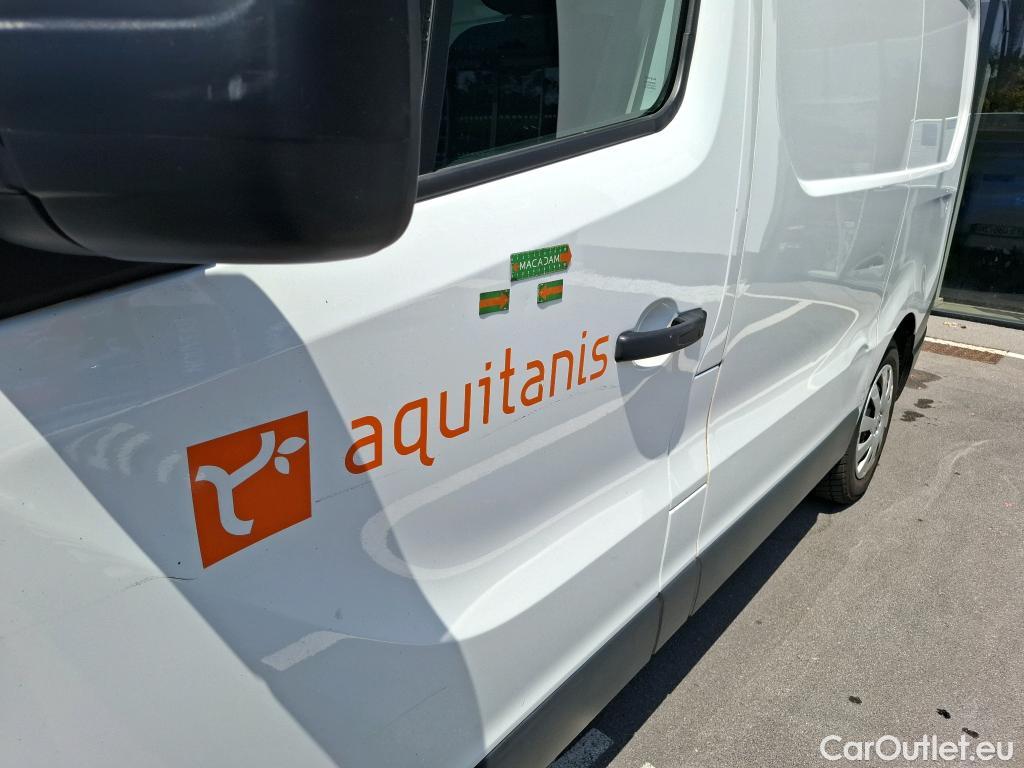  Renault  Trafic RENAULT  / 2014 / 4P / Fourgon tôlé &FG GCF L1H1 1200 dCi 95 E6 #54