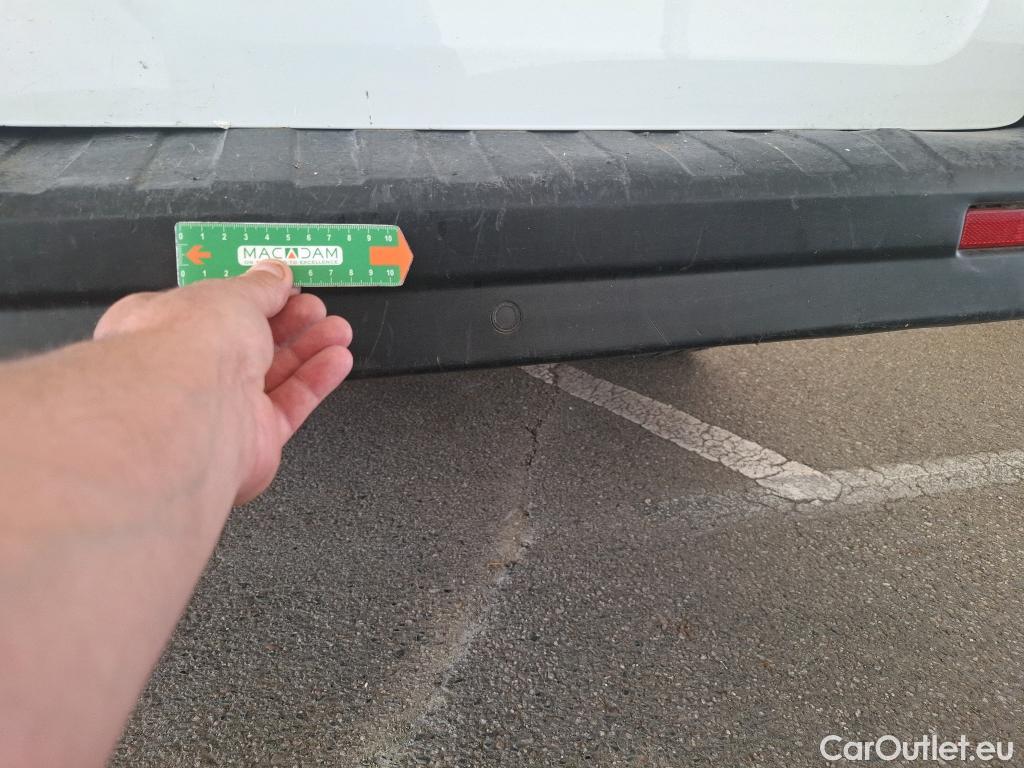  Renault  Trafic RENAULT  VU 4p Fourgon FG GCF L1H1 1000 dCi 95 E6 #30