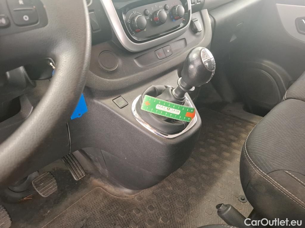  Renault  Trafic RENAULT  VU 4p Fourgon FG GCF L1H1 1000 dCi 95 E6 #64