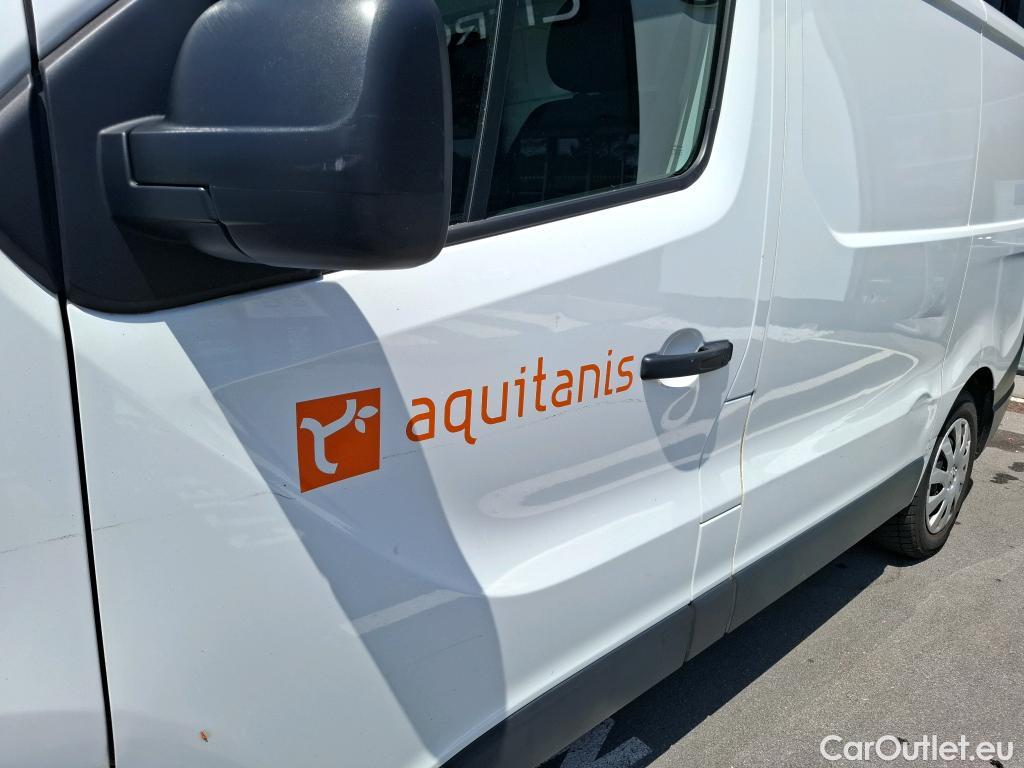  Renault  Trafic RENAULT  / 2014 / 4P / Fourgon tôlé &FG GCF L1H1 1200 dCi 95 E6 #39