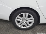  Opel  Astra 1.2 turbo 81kW Edition 5D #14