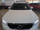  Volvo  XC 40 VOLVO XC40 / 2017 / 5P / SUV T2 MOMENTUM CORE #26