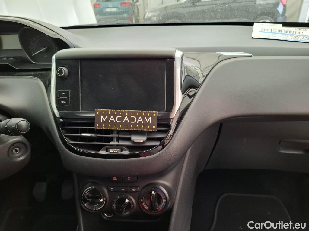  Peugeot  208  Affaire Premium Pack 1.5 HDi 100CV BVM5 E6dT #17