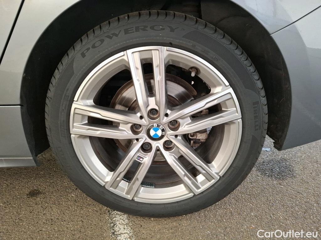  Bmw  Serie 1 BMW Série 1 / 2019 / 5P / Berline 2.0 118D AUTO Business Design #31