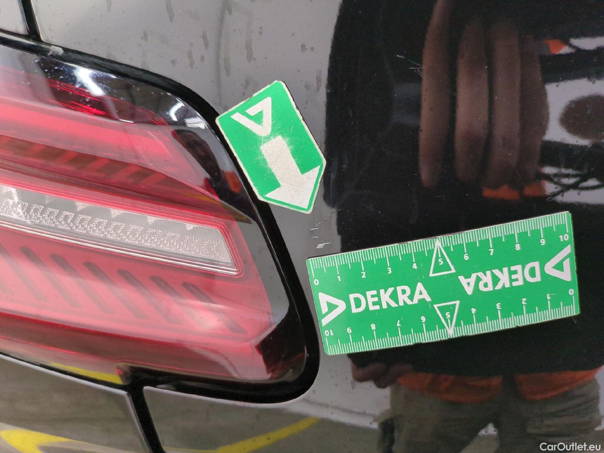 Citroen  C4 CITROEN  X / 2022 / 4P / Berline PureTech 130 S&S EAT8 Feel Pack #35