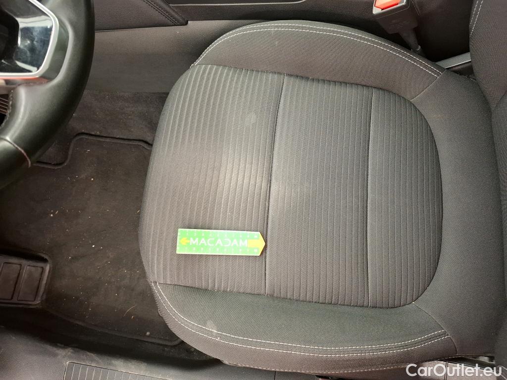  Ford  Kuga FORD  / 2019 / 5P / SUV 2.5 Dur 225 hybrid PHEV Pshift Titanium #71