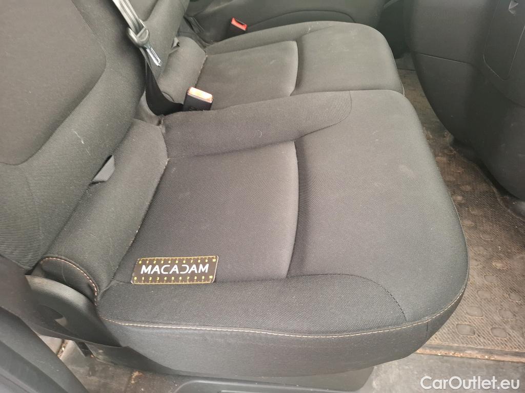  Renault  Trafic RENAULT  4p Combi Zen L1 Energy dCi 125 8 places #38