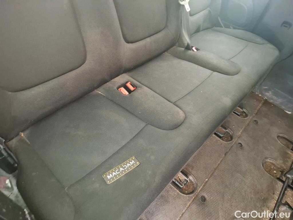  Renault  Trafic RENAULT  4p Combi Zen L1 Energy dCi 125 8 places #46