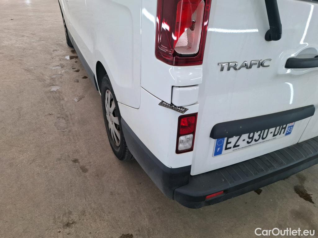  Renault  Trafic RENAULT  4p Combi Zen L1 Energy dCi 125 8 places #56