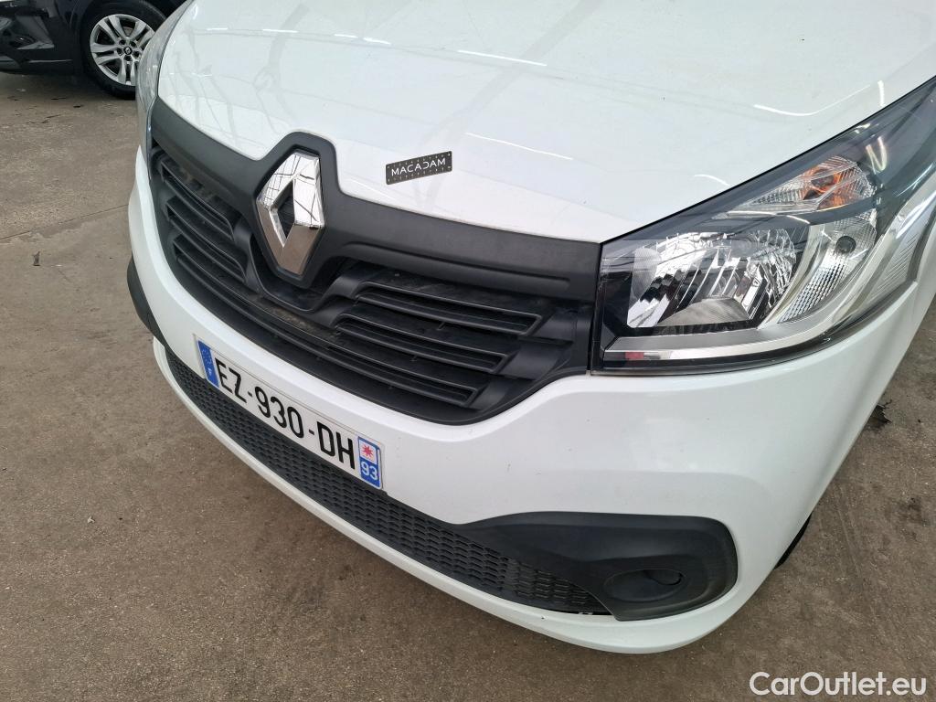  Renault  Trafic RENAULT  4p Combi Zen L1 Energy dCi 125 8 places #54