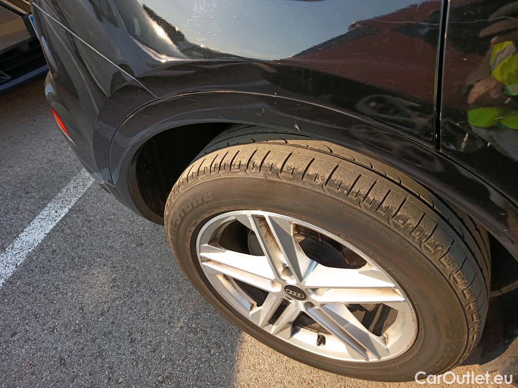  Audi  Q5 AUDI  / 2020 / 5P / todoterreno Genuine 40 TDI 150kW quattro-ultra #43