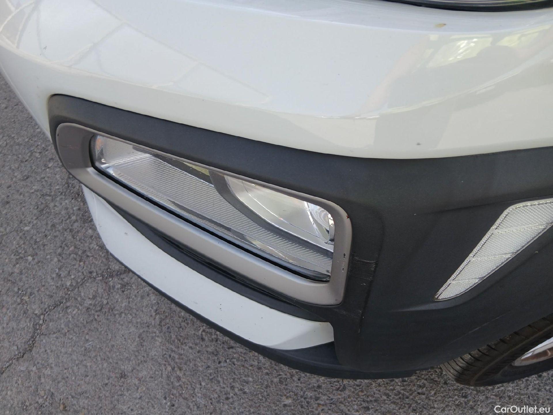  Hyundai  Konna HYUNDAI Kona / 2017 / 5P / todoterreno 1.0 TGDi Klass 4x2 #7