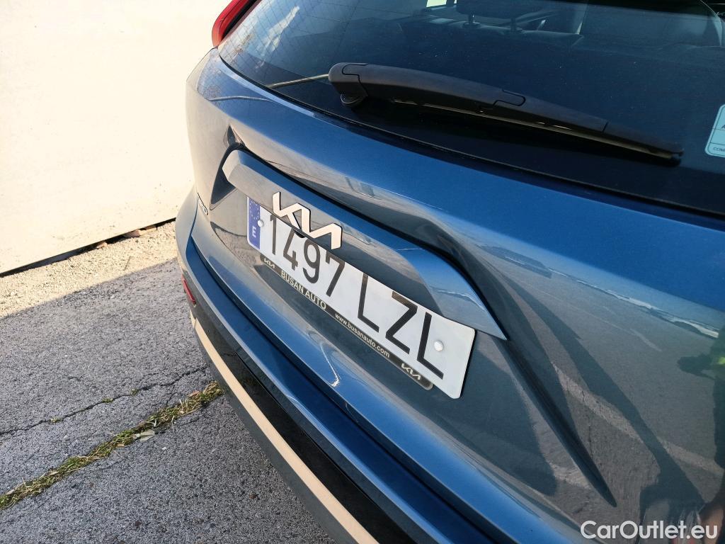  KIA  Niro KIA  / 2022 / 5P / crossover 1.6 GDi PHEV 135kW (183CV) Drive #1