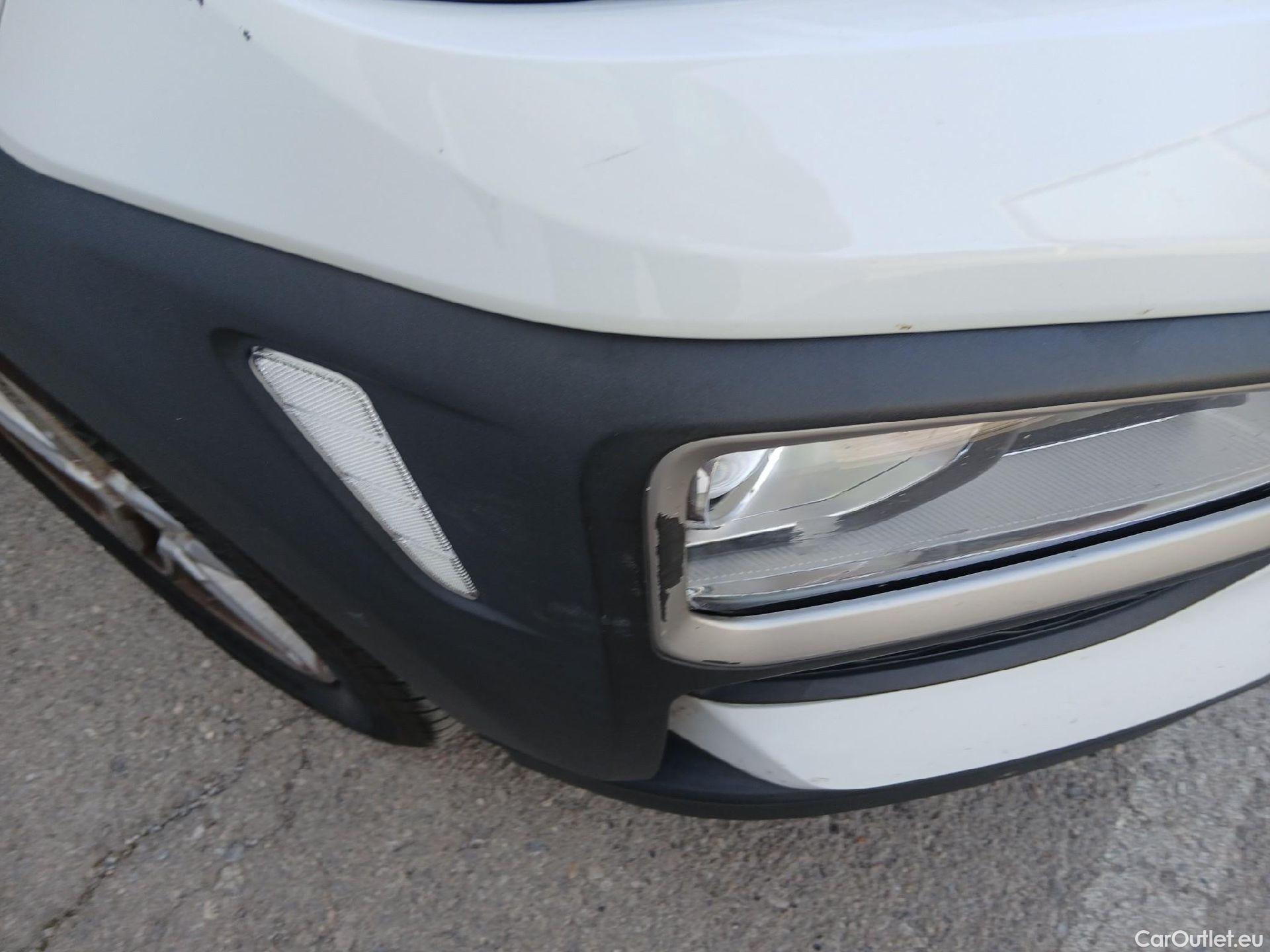  Hyundai  Konna HYUNDAI Kona / 2017 / 5P / todoterreno 1.0 TGDi Klass 4x2 #4