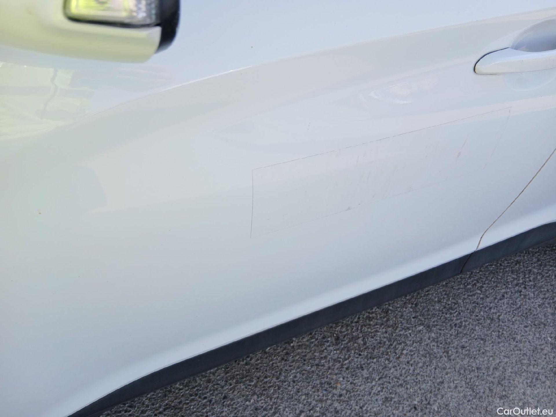  Hyundai  Konna HYUNDAI Kona / 2017 / 5P / todoterreno 1.0 TGDi Klass 4x2 #9