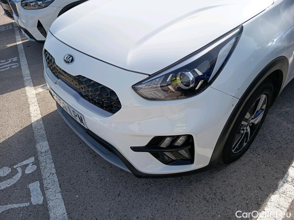  KIA  Niro KIA  / 2019 / 5P / crossover 1.6 GDi HEV 104kW (141CV) Drive #6