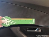  Peugeot  2008 PEUGEOT  / 2019 / 5P / CROSSOVER BLUEHDI 130 EAT8 ALLURE PACK S/S AUT. #111