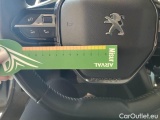  Peugeot  2008 PEUGEOT  / 2019 / 5P / CROSSOVER BLUEHDI 130 EAT8 ALLURE PACK S/S AUT. #132