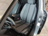  Peugeot  2008 PEUGEOT  / 2019 / 5P / CROSSOVER BLUEHDI 130 EAT8 ALLURE PACK S/S AUT. #142
