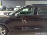  Volvo  XC 40 VOLVO XC40 / 2017 / 5P / SUV T2 AUTOMATICO MOMENTUM CORE #99