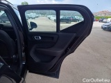  Volvo  XC 40 VOLVO XC40 / 2017 / 5P / SUV T2 AUTOMATICO MOMENTUM CORE #128